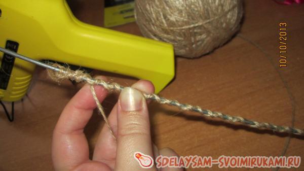 делаем стебель