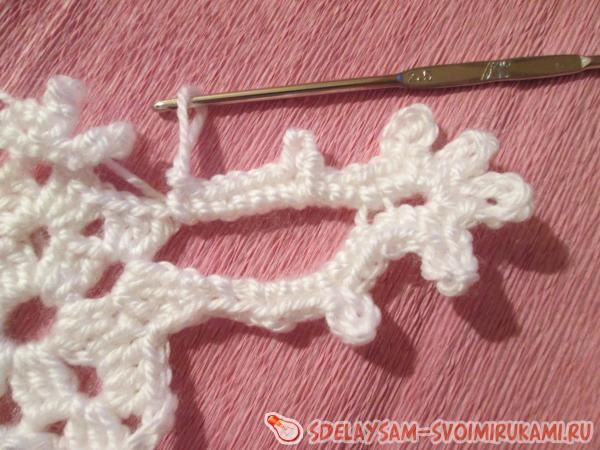 обвязываем каждый луч снежинки