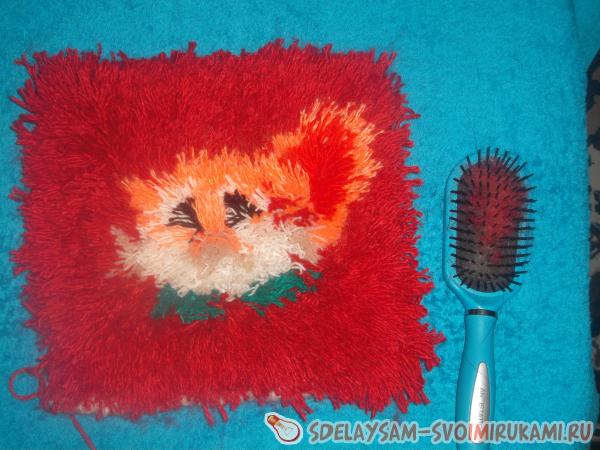 Вязанные подушечкидумочки для автомобиля