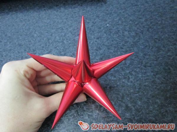 Приклеиваем поочередно лучи