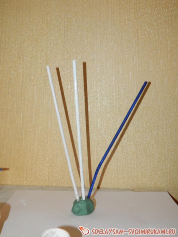 коктейльными трубочками