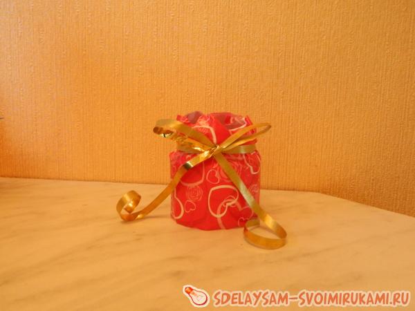 своеобразная вазочка