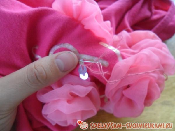 Пришитая роза