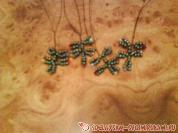 должно быть по четыре штуки