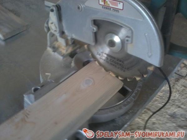 торцевой пилой торцуем доску