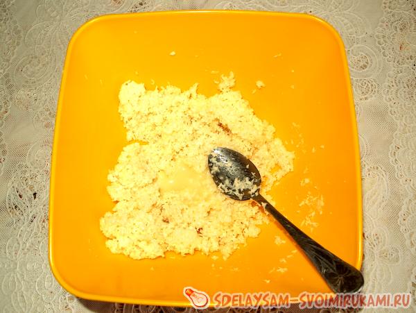 используется сгущенное молоко