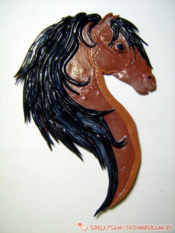 магнита в виде головы лошади