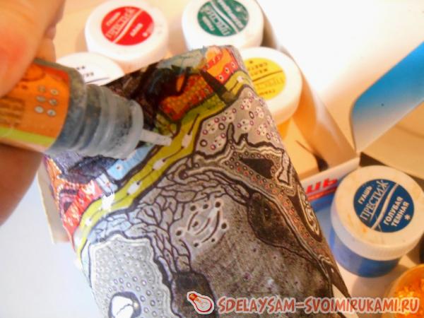 клеим донышко