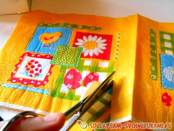 вырежем по размеру салфетку