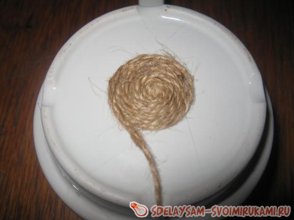 обмотка шпагатом блюдечка и чашки