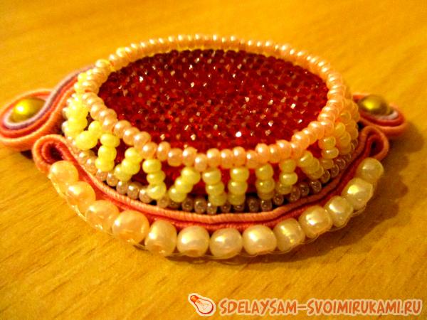 пришиваем его к рядам