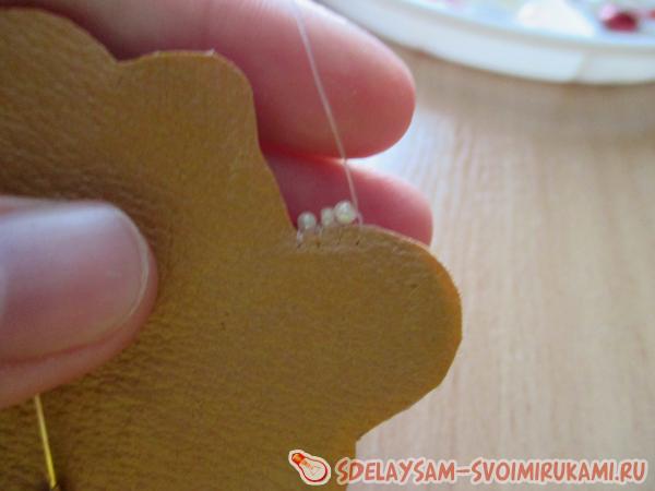 Брошь Озорница