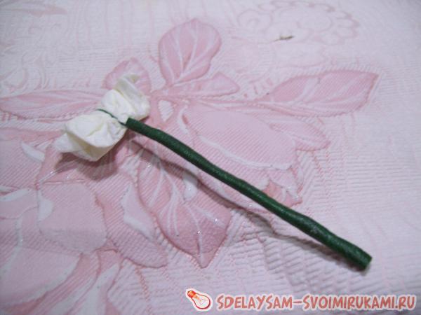 зажимаем эту салфетку