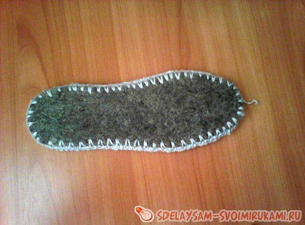 Комнатные тапочки