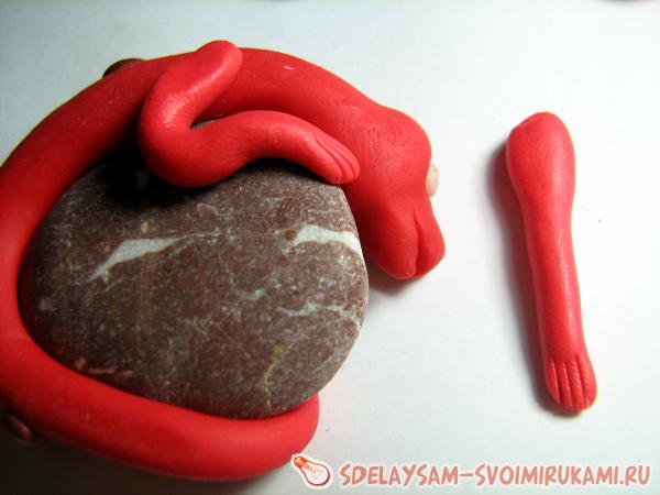 Ящерица на камне