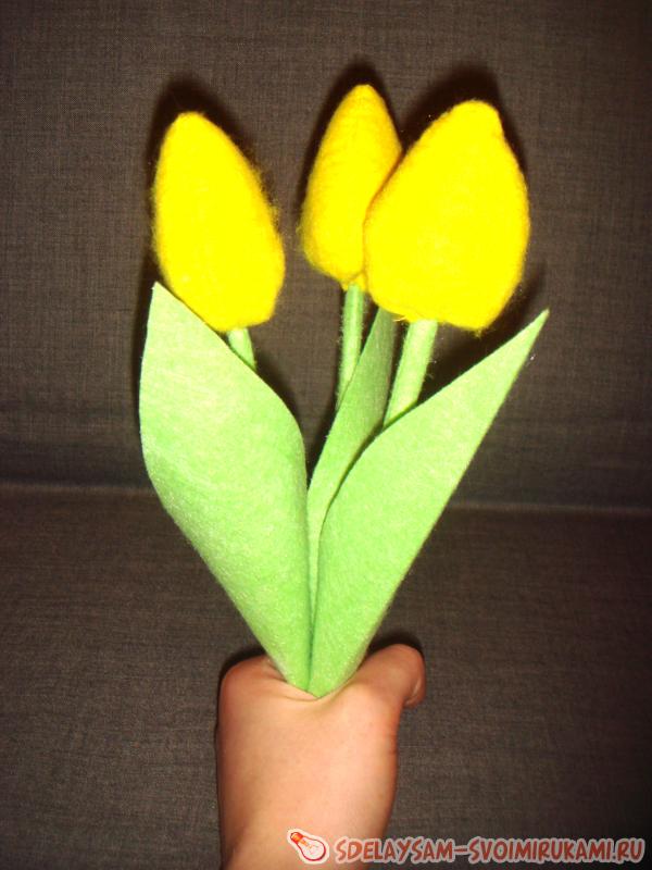 букетик с объемными бутонами