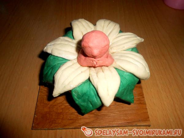 Дюймовочка