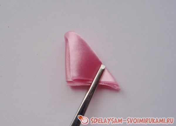 Выгнете заготовку