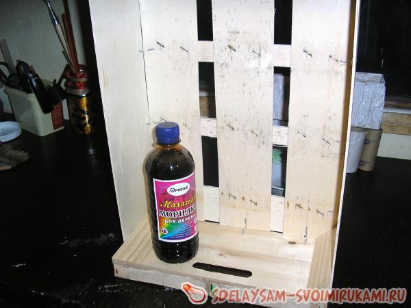 покрываем морилкой