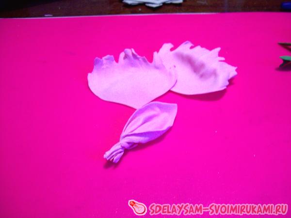 скручиваем пальчиками