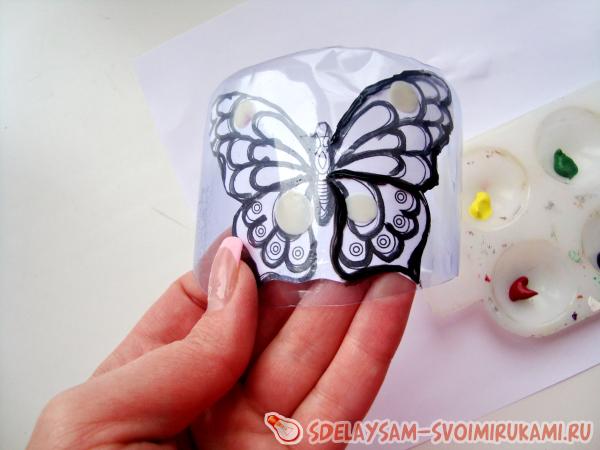 Витражная бабочка