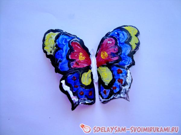 Витражная бабочка