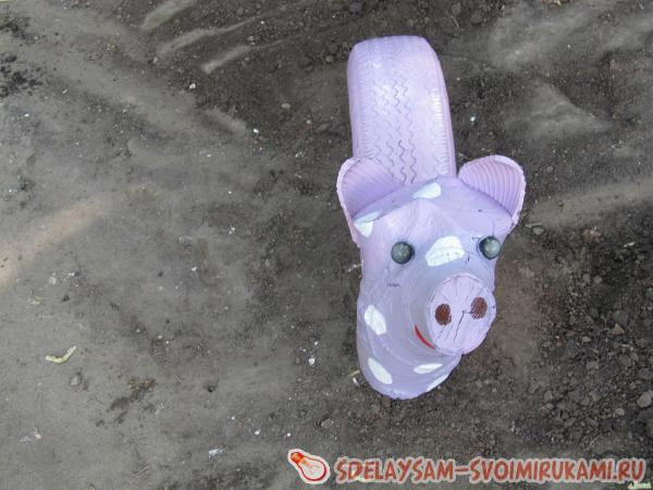 Украшение для садика из колеса