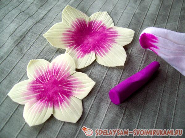 приступаем красить