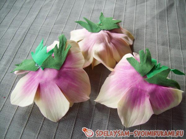 крепим листики