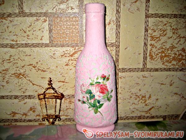 устанавливаем в пластиковую крышку