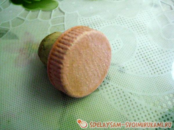 Лакируем пробку