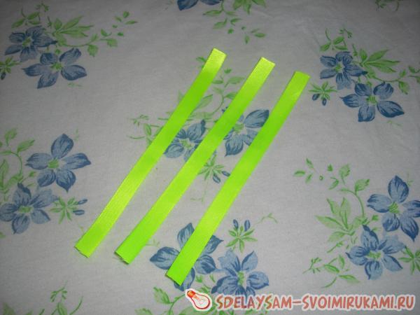 вырезаем три длинные полоски