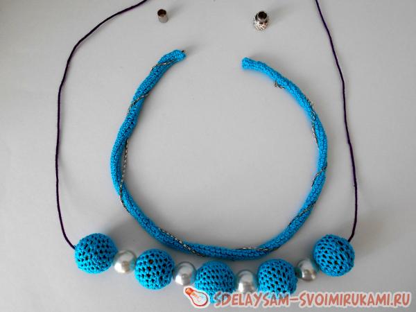 вязаные крючком бусы