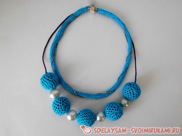 вязаные крючком бусы