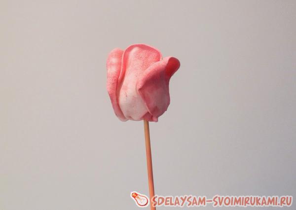 подклеиваем лепестки