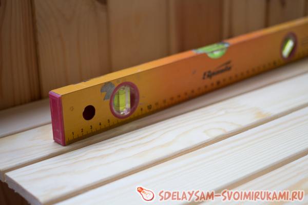 Приложите будущий столик