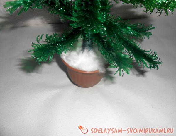 елочка из пластиковой бутылки