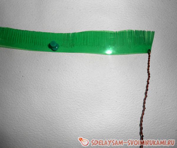 елочка из пластиковой бутылки