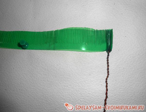 елочка из пластиковой бутылки