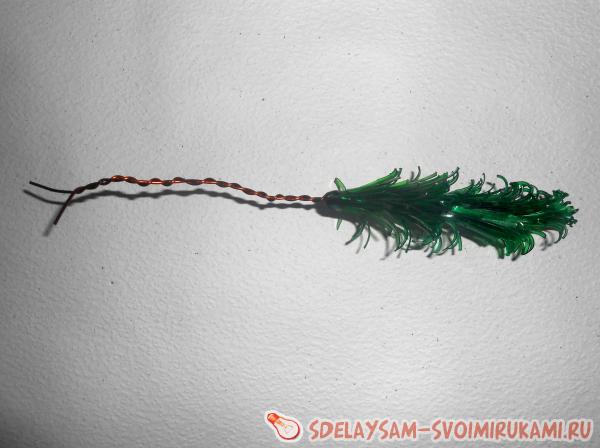 елочка из пластиковой бутылки