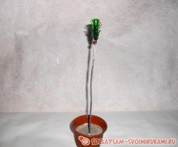 елочка из пластиковой бутылки