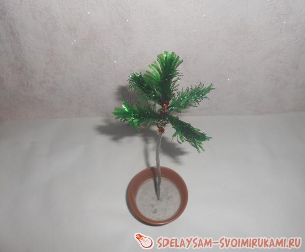 елочка из пластиковой бутылки