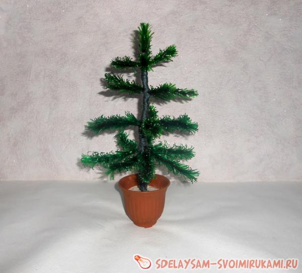 елочка из пластиковой бутылки