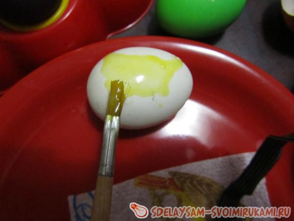 Пасхальные яйца в технике декупаж