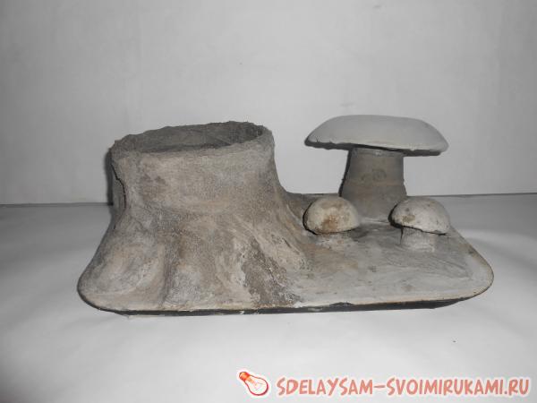 Садовая фигура из цемента