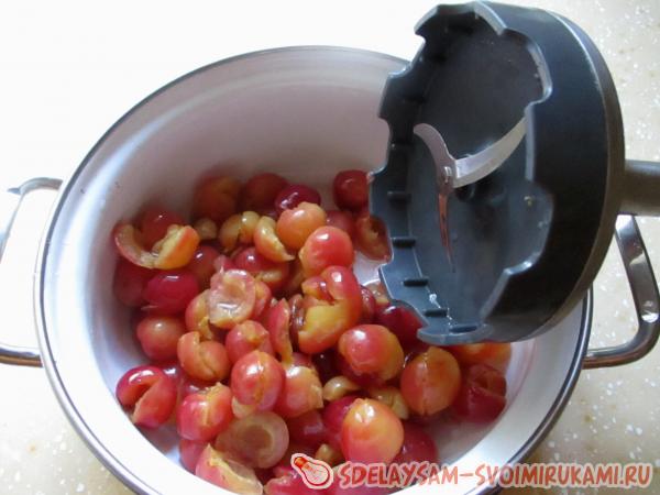 черешневый холодный суп