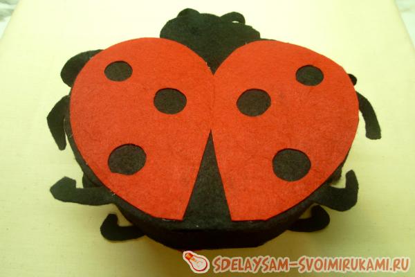 сумочка из фетра Божья коровка