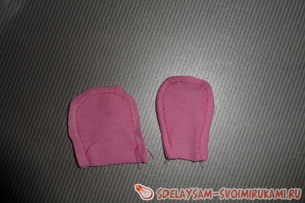 Сшейте ушки