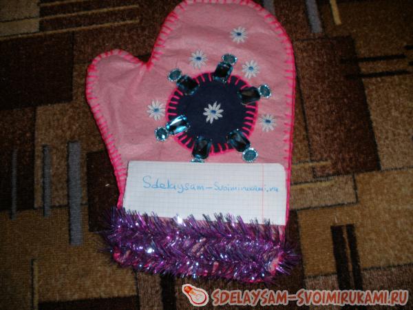 рукавички Деда Мороза