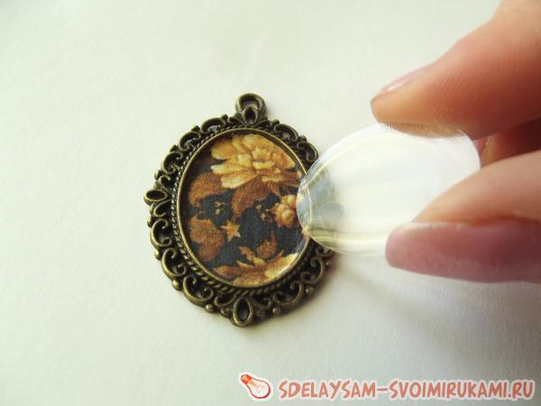 нанесению прозрачного покрытия